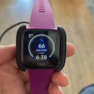 Fitbit Versa Lite Edition Smart Watch - Mulberry